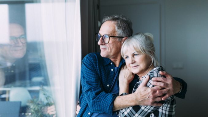 elderly-couple-in-retirement-home_23-2147817024